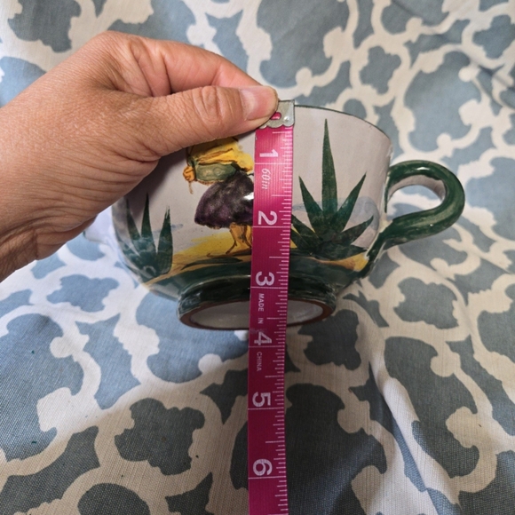 Vintage hand painted Peruvian Pottery art piece bowl - Picture 10 of 11